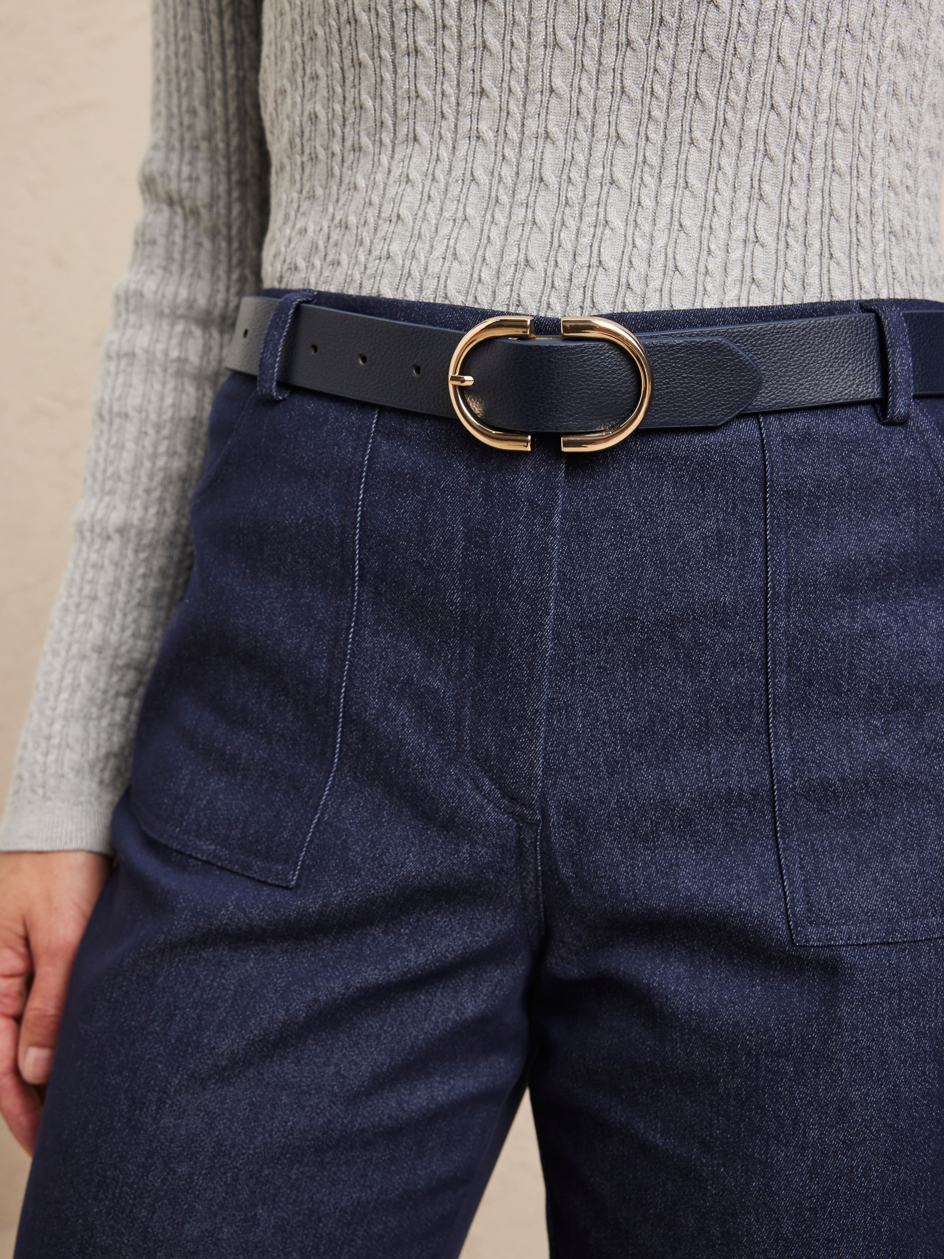 Curved Buckle Belt